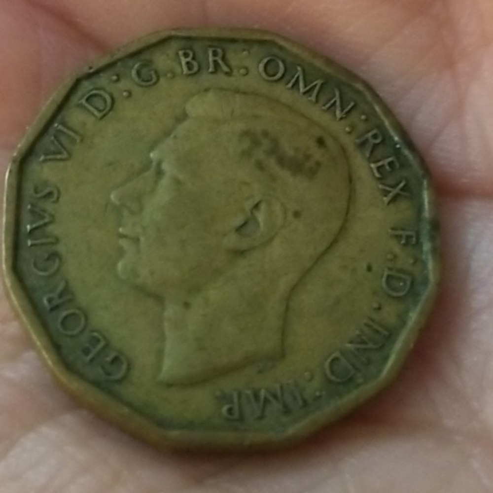 1943 KING GEORGE VI. GREAT BRITAIN 3 PENCE NICKEL-BRASS COIN KM# 849